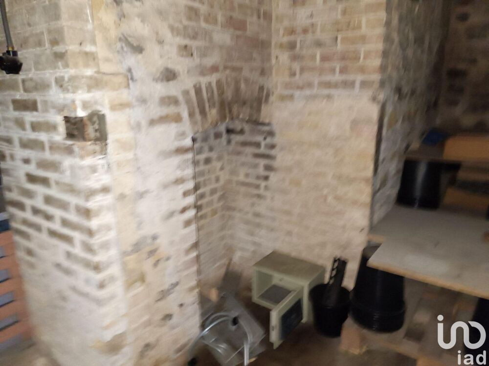   Vente Murs commerciaux 120 m&sup2; 