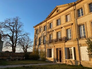  Appartement à louer 5 pièces 107 m²
