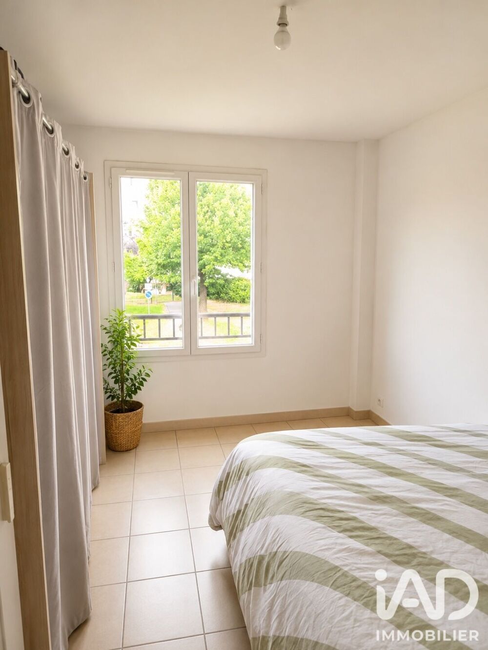 location Appartement - 3 pièce(s) - 68 m² Poissy (78300)