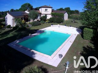  Maison à vendre 9 pièces 222 m²