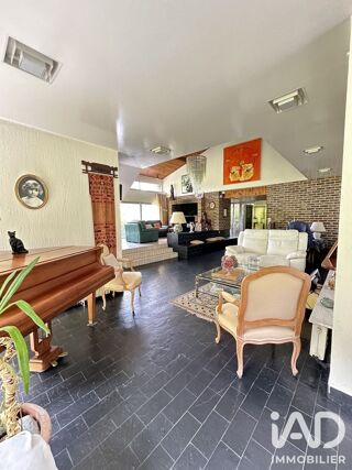  Maison à vendre 10 pièces 270 m²