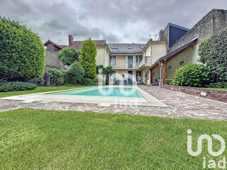  Maison � vendre 9 pi�ces 364 m�