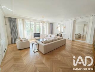  Appartement à louer 6 pièces 225 m² Paris