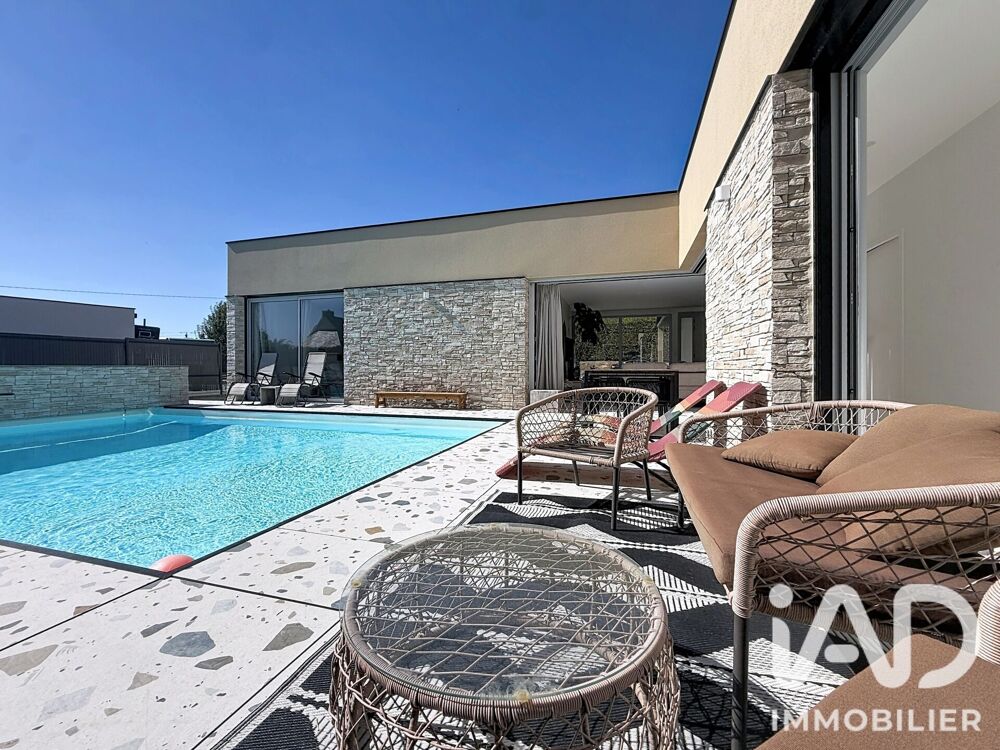 Vente Maison Vente Demeure 6 pièces Saint-père-marc-en-poulet