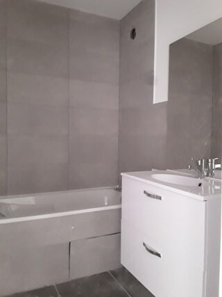  Appartement � louer 4 pi�ces 76 m�