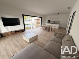  Maison 7 pièces 138 m² Loupes