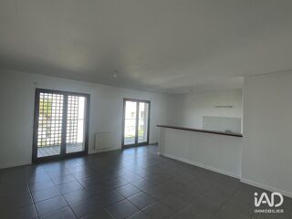  Appartement à louer 3 pièces 74 m²
