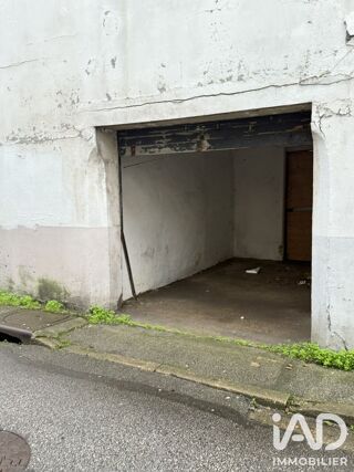  Parking / Garage à vendre 110 m²