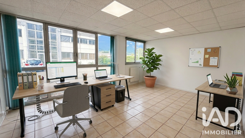   Vente Boutique/Local commercial 148 m&sup2; 