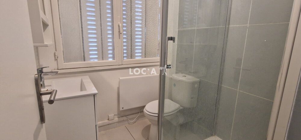 550€ CC / Mois PROX PARILLY chambre meublée en colocati....
