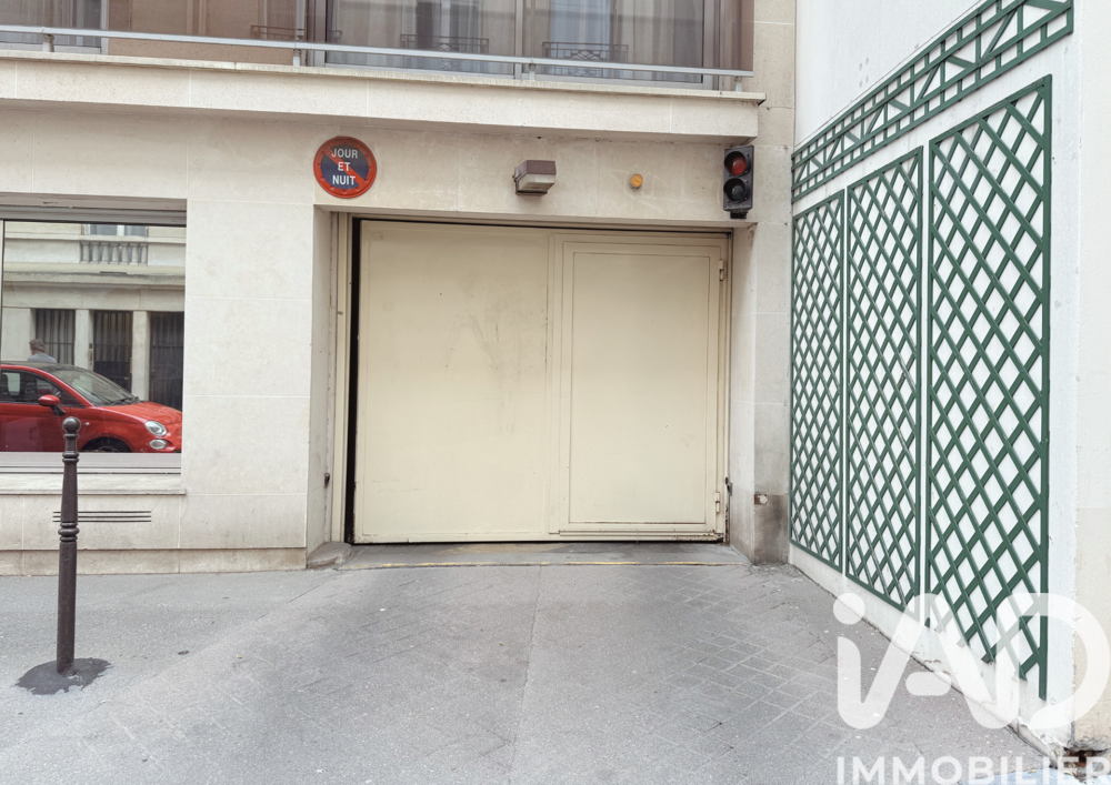 Vente Parking/Garage Vente Parking 12 m&sup2; Paris 16