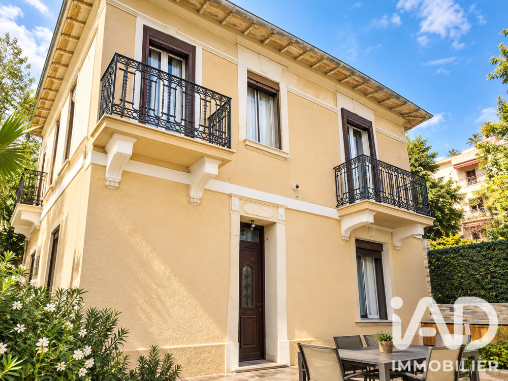 Vente Maison Vente Maison traditionnelle 9 pièces Beausoleil