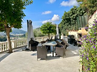  Maison � vendre 7 pi�ces 216 m�