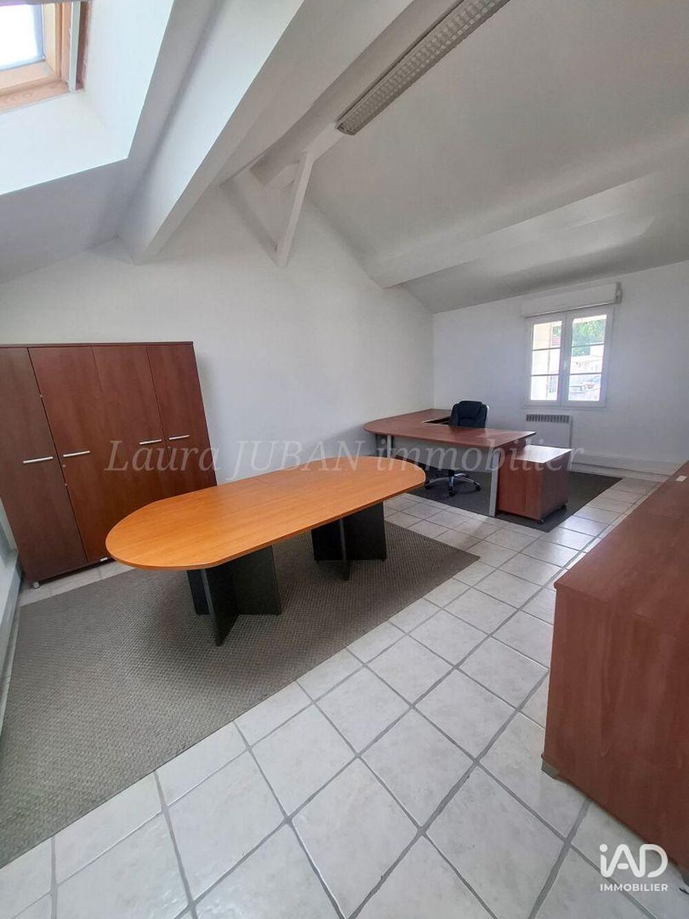   Location Bureaux 52 m&sup2; Varennes-sur-seine
