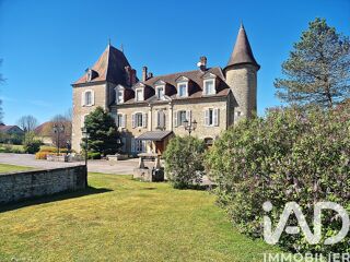  Maison à vendre 15 + pièces 677 m²