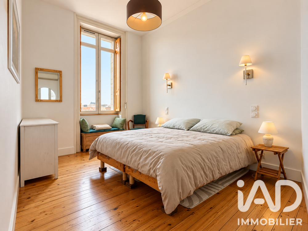 à vendre  Appartement Bordeaux (33000)