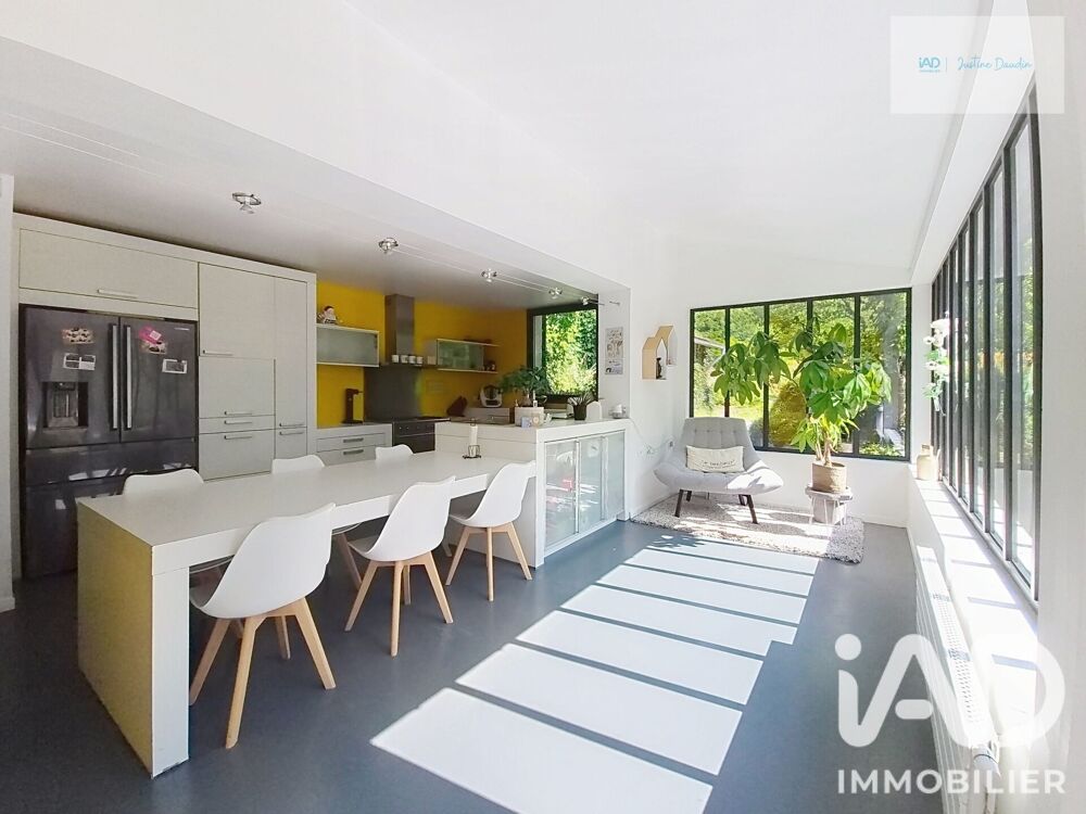 à vendre  Maison Le Coudray-Montceaux (91830)