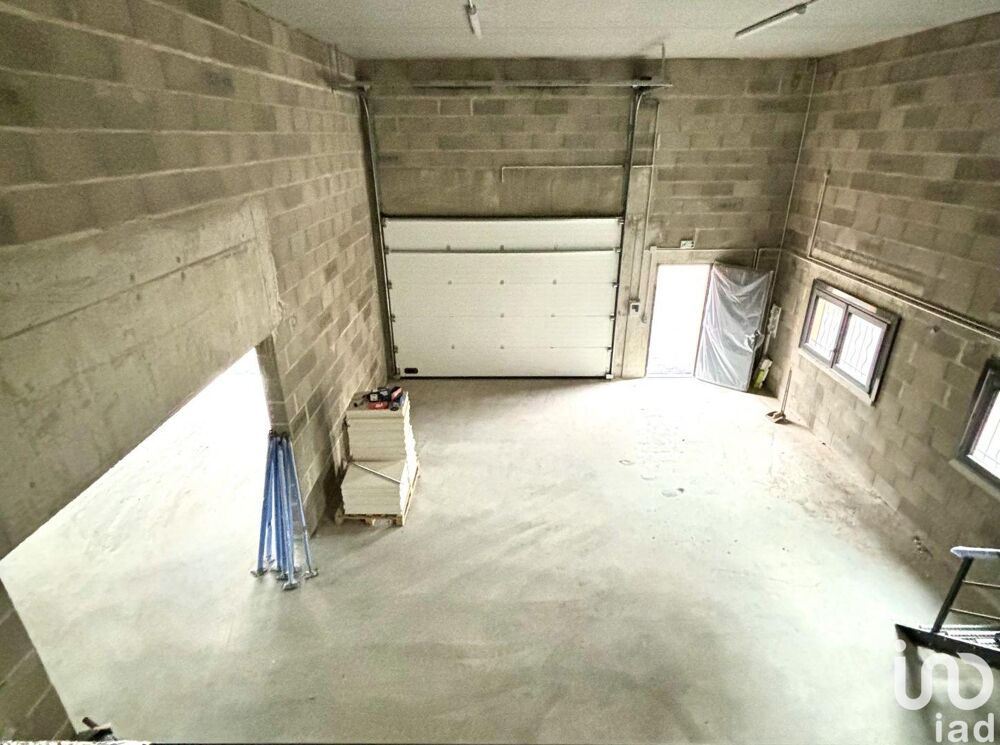  Location - 146 m² La Tour-de-Salvagny (69890)