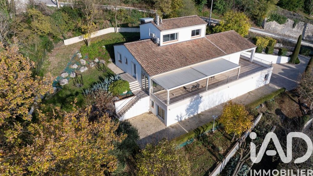 à vendre  Maison Crest (26400)