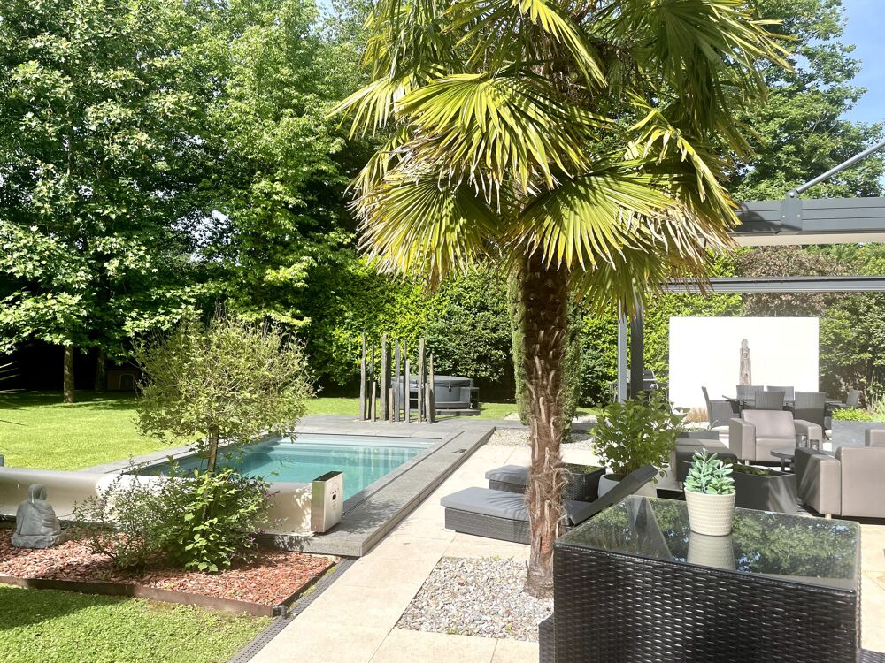 Vente Maison Villa d'architecte avec piscine et volumes exceptionnels La celle saint cloud ; feuillaume sud