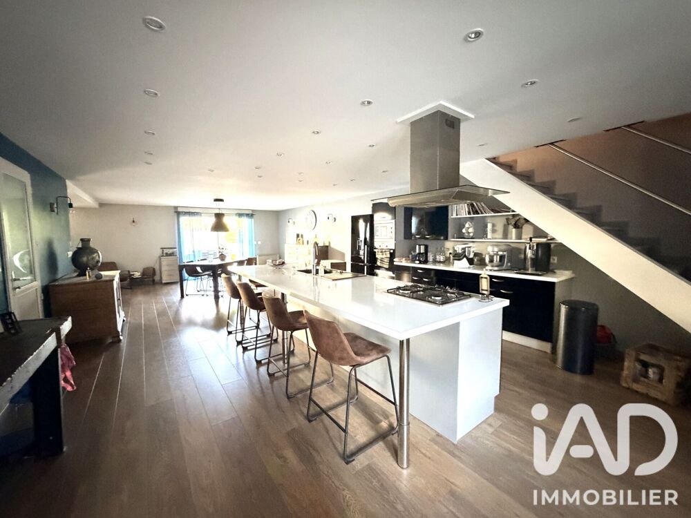 Vente Maison Vente Maison de village 7 pièces Curel