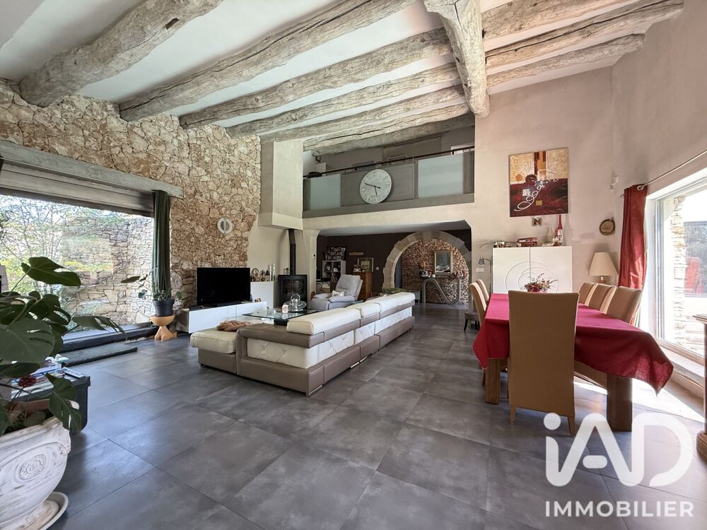 vente Maison - 7 pièce(s) - 256 m² Puyricard (13540)