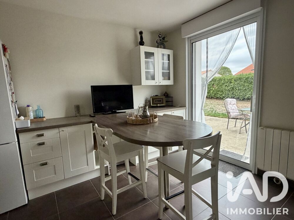 Vente Maison Vente Maison de village 6 pièces Saint-hilaire-de-voust
