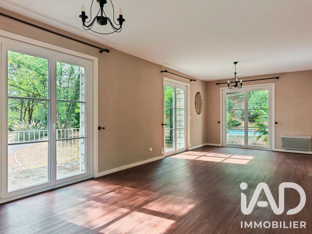à vendre  Maison Saint-Genest-Lerpt (42530)
