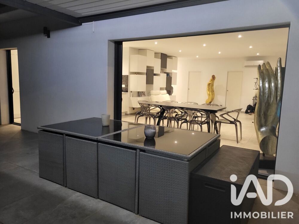 à vendre  Maison Saint-Cyr-sur-Mer (83270)