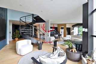  Maison � vendre 7 pi�ces 305 m�