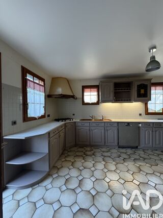  Maison à vendre 10 pièces 214 m²