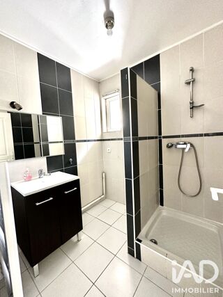  Appartement à louer 2 pièces 45 m²