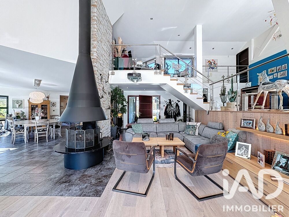 Vente Maison Vente Maison d'architecte 8 pièces Franqueville-saint-pierre