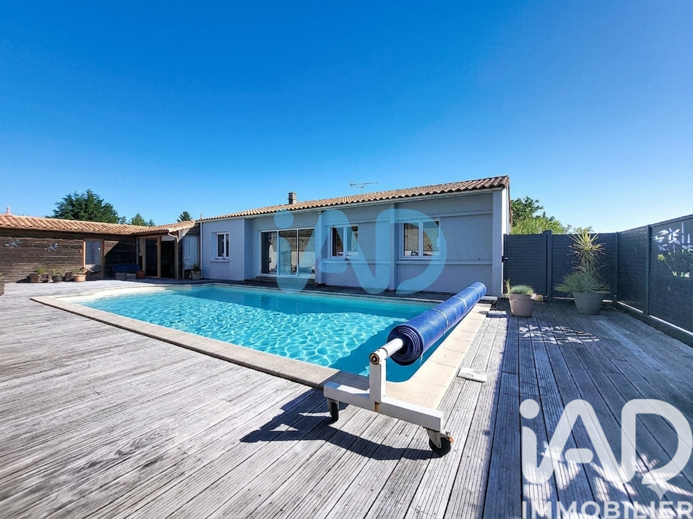 Vente Maison Vente Maison traditionnelle 8 pièces Villiers-en-plaine