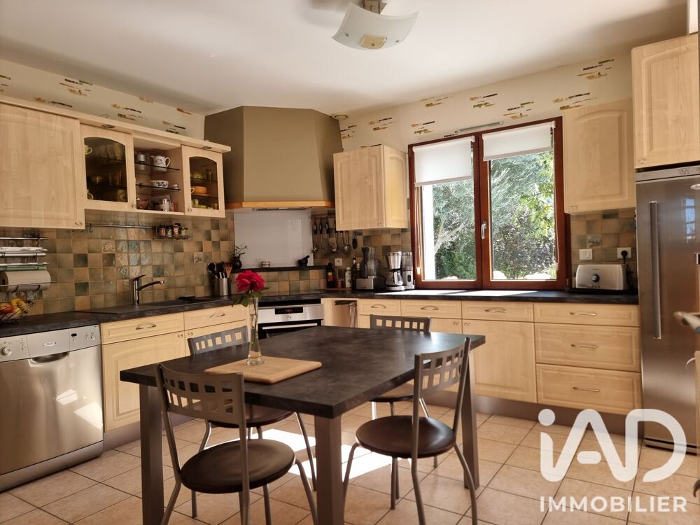 Vente Maison Vente Maison traditionnelle 7 pièces Bourgbarré