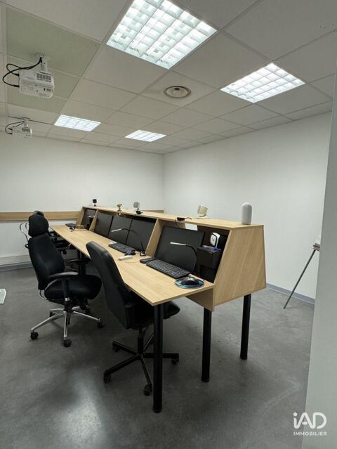   Location - 60 m² 
