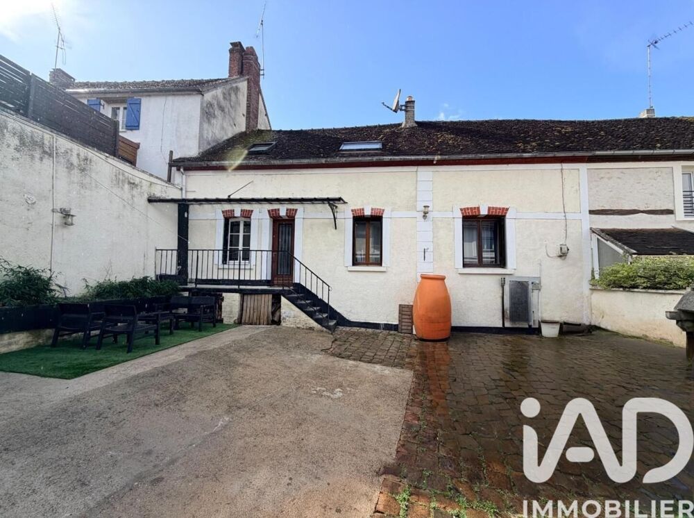 Maison 5 pièces 115 m² · à Sainte-Colombe · 115 m² · 233 000 €