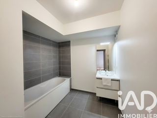  Appartement à louer 3 pièces 67 m²