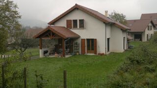  Maison à louer 6 pièces 124 m²
