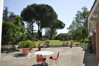  Maison à vendre 10 pièces 385 m²