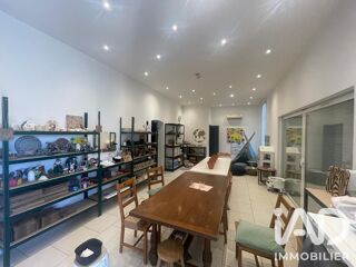  Immeuble à vendre 720 m²