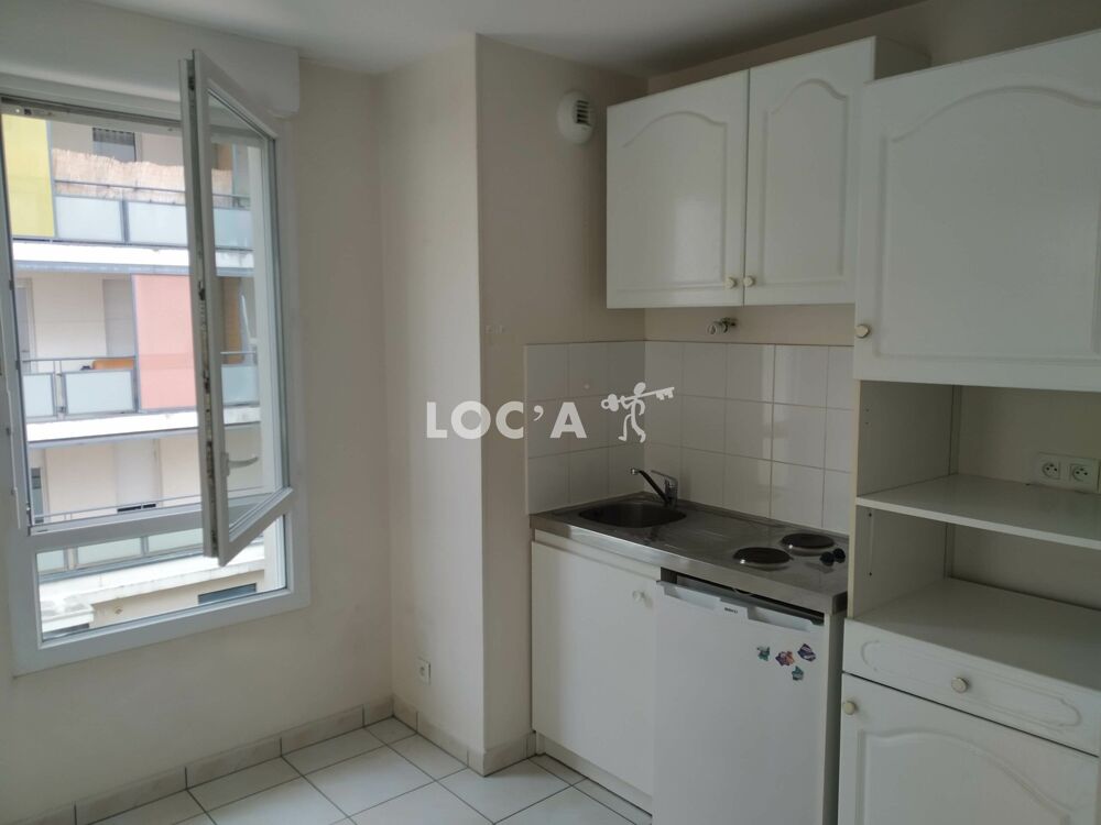 690€CC / Mois A VISITER sur LYON 07 PROXIMITE JEAN MACE ....