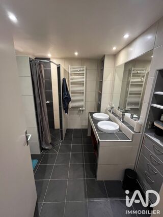  Appartement à louer 3 pièces 74 m²