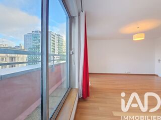  Appartement � louer 4 pi�ces 83 m� Courbevoie