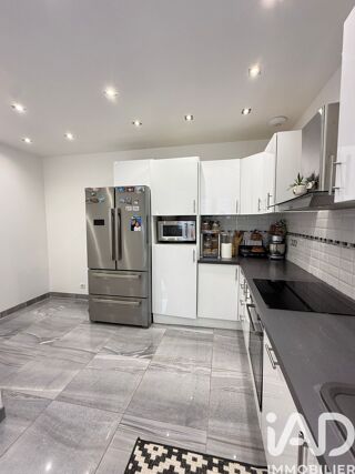  Immeuble à vendre 272 m²