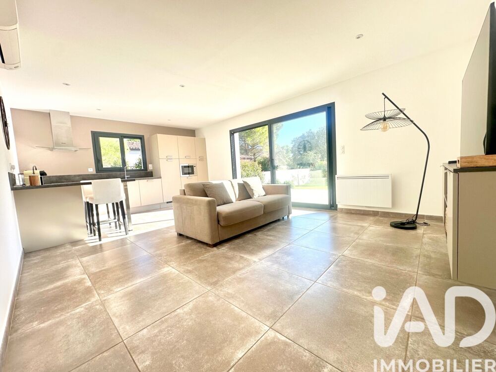 à vendre  Maison Uchaux (84100)