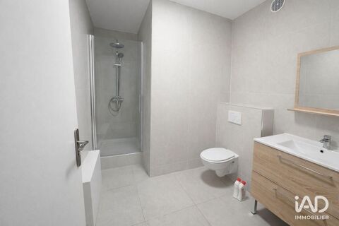   Vente Murs commerciaux 900 m&sup2; 