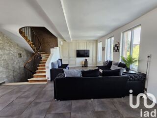  Maison à vendre 11 pièces 259 m²
