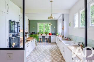  Maison à vendre 10 pièces 228 m²