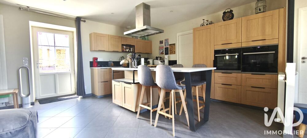vente Maison - 5 pièce(s) - 134 m² Livré-sur-Changeon (35450)